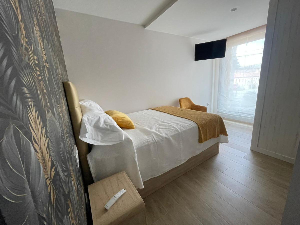 El Roble 9 Leilighet Astorga Eksteriør bilde